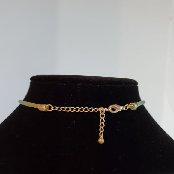 Vintage Square Enamel Pendant Necklace Green Trimmed Silver Fashion Jewelry - Picture 3 of 6